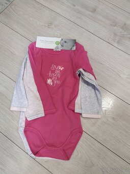 Body nové 98/104 - 3