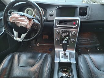 Volvo S 60 - 3
