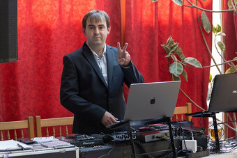 DJ na svatbu, Oslava narozenin - 3