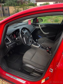 Opel Astra J1.6i 85kw - 3