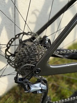 SCOTT ADDICT ERIDE 30 silniční elektrokolo - 3