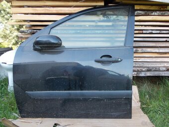 Dveře - FORD FOCUS I. včetně čalounění. - 3