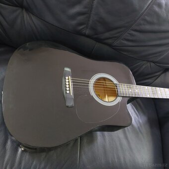 Elektro-akustická kytara Squier Fender SA-105CE, krásný stav - 3