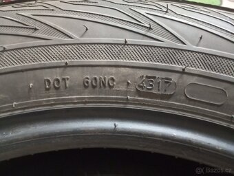 Zimní pneu Nokain  SUV 225/60 R18 - 3