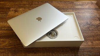 Apple MacBook Air 13” (2020) – M1 / 256 GB SSD - 3