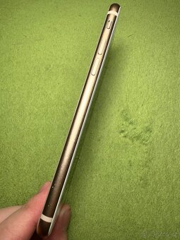 Apple iPhone 8 - 3