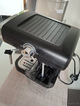 SilverCrest pákový kávovar s tlakoměrem - 3