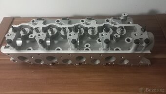 Hlava motoru Kia,Hyundai 2,5 TD 4D56 Nová - 3