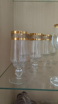 SADA SKLENIC NA VÍNO - 2 DRUHY - 3