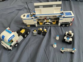 Lego city mobilni policejni centrum - 3