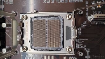 GIGABYTE B650 EAGLE AX - 3