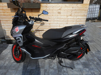 APRILIA SR 200 GT - 3