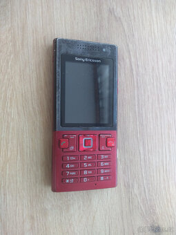 SONYERICSSON T700 na díly - 3