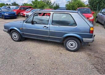 Volkswagen Golf 1,6 D nafta manuál 40 kw - 3