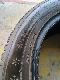 205/55/17 zimní pneu levně Dunlop - 3