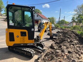 Minibagr JCB 19C-1 - 3