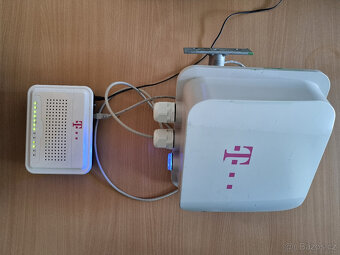 LTE/4G modem HUAWEI B2338-168 + držák na zeď - 3
