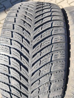 Nokian 225/45R17 - 3