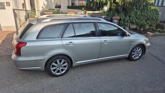 Toyota Avensis Combi 2,2 Diesel rok 2005 - 3