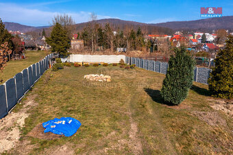 Prodej pozemku k bydlení, 814 m², Lom - 3
