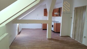 Pronájem, byt 1kk, 36m2, Palackého náměstí, Brozany nad Ohří - 3