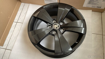 NOVÉ ALU TRITON BLACK ŠKODA SUPERB 3 6,5x17 ET41 - 3
