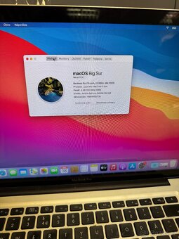 Apple MacBook Pro 15" Mid 2K9 - 3