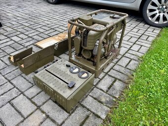 Vojenská elektrocentrála NS600 + náhradní díly - 3