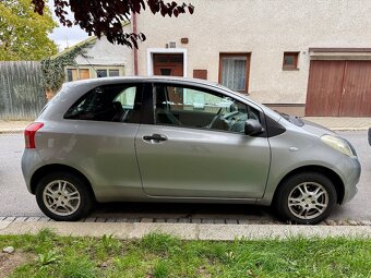Toyota Yaris 1.0 VVTi, klima, dálnička, zimní pneu ZDARMA - 3