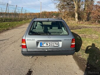 Mercedes-Benz S124 300 TE 4MATIC (1992) - 3