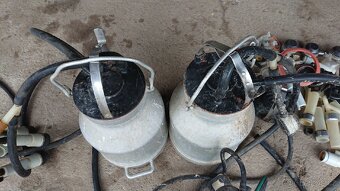 2x konvové dojení a díly dojící zařízení - 3