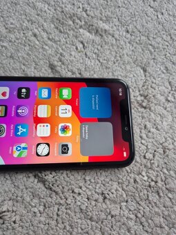 iPhone 11 64gb - face id nejde - 3