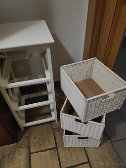 Koupelnová skříňka - 3