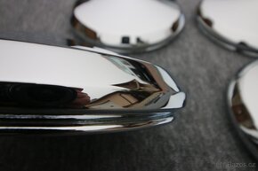 Tatra 603 - poklice chromované - 3