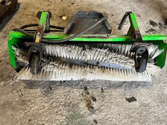 Zametaci kartáč etesia - 3