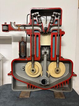 Školní model motoru - 3
