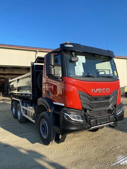Iveco X-WAY 6x4 Intardér sklápěč S3 + motor 500 koní - 3