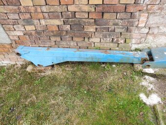 Rameno nakladače UNHZ - 3