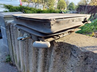 Odpruženi sedačky - 3