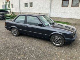 BMW E30 COUPE - 3