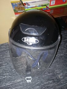 Motorkářská helma - 3