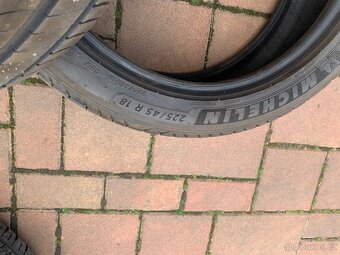 Michelin 2 x 225/45R18 Super stav - 3