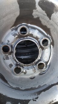 Kola 185/60/15 8ks + disky 5x100 R15 - 3