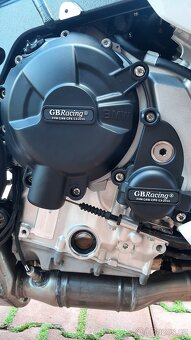 BMW S1000RR kryt motoru GB Racing - 3