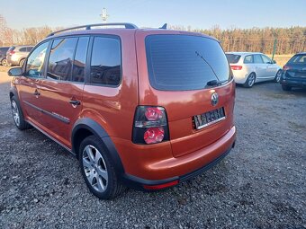 VW TOURAN CROSS 2.0TDI, 6 rychl., ALU, 191.000KM, FACELIFT - 3