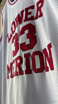 Dres Kobe Bryant ze střední - 3