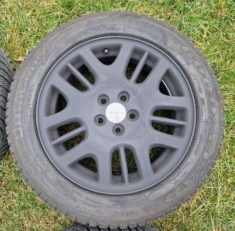 Zimní kola Subaru R16 Utragrip 7+ - 3