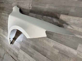 ŠKODA SUPERB 2 FACELIFT - blatník PP - LF9E - 3T0821162A - 3