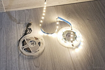 4metrová lepící LED páska s USB koncovkou - 3