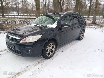 Ford Focus kombi 1.6  benzín 74 kW 2010 - 3
